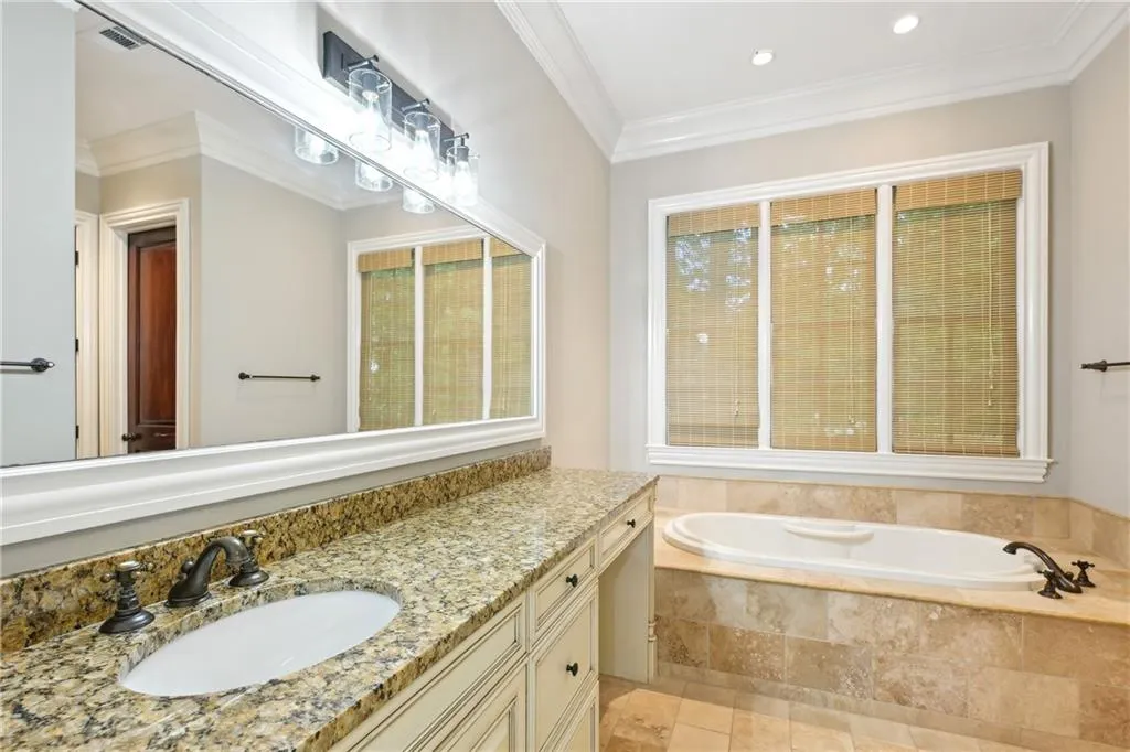 385 Laurel Chase Court, Atlanta, Georgia 30327, 6 Bedrooms Bedrooms, ,6 BathroomsBathrooms,Residential,Sold,385 Laurel Chase Court,7560300