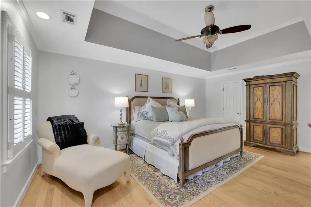 210 Spalding Creek Court, Sandy Springs, Georgia 30350, 6 Bedrooms Bedrooms, ,4 BathroomsBathrooms,Residential,Sold,210 Spalding Creek Court,7237057