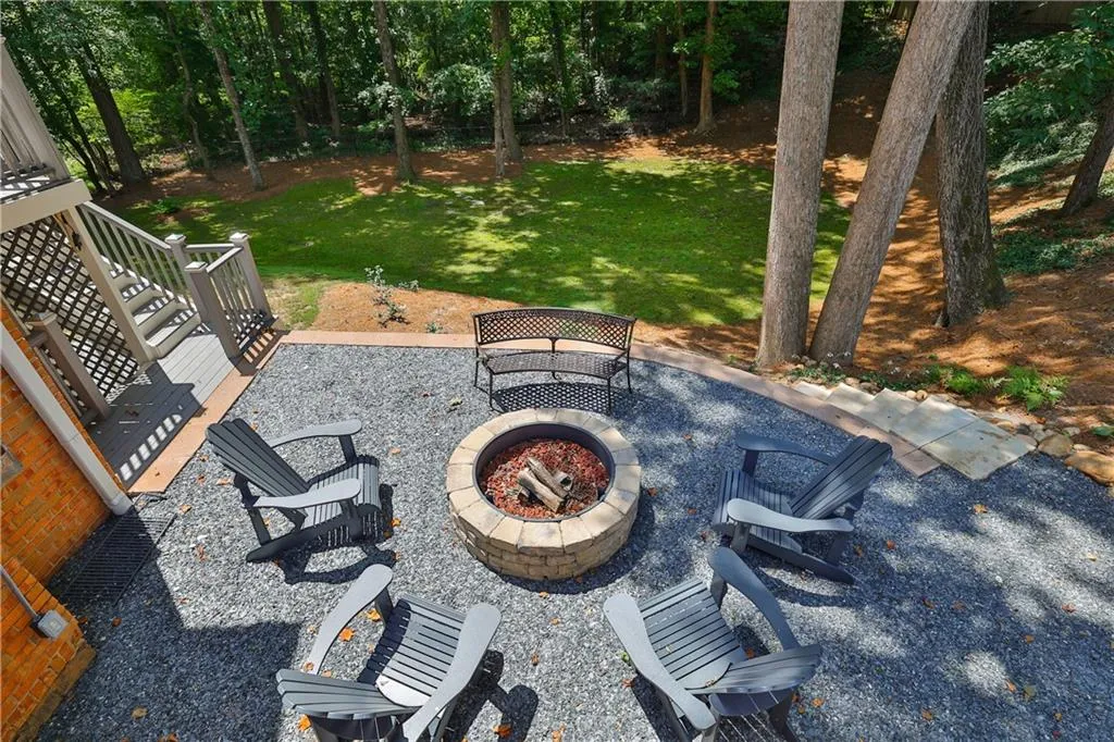 210 Spalding Creek Court, Sandy Springs, Georgia 30350, 6 Bedrooms Bedrooms, ,4 BathroomsBathrooms,Residential,Sold,210 Spalding Creek Court,7237057