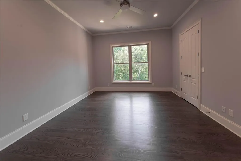 9215 Huntcliff Trace, Sandy Springs, Georgia 30350, 5 Bedrooms Bedrooms, ,4 BathroomsBathrooms,Residential,Sold,9215 Huntcliff Trace,6823796
