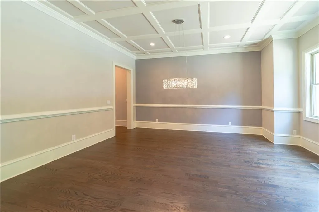 9215 Huntcliff Trace, Sandy Springs, Georgia 30350, 5 Bedrooms Bedrooms, ,4 BathroomsBathrooms,Residential,Sold,9215 Huntcliff Trace,6823796