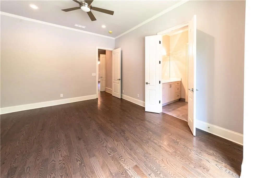 9215 Huntcliff Trace, Sandy Springs, Georgia 30350, 5 Bedrooms Bedrooms, ,4 BathroomsBathrooms,Residential,Sold,9215 Huntcliff Trace,6823796