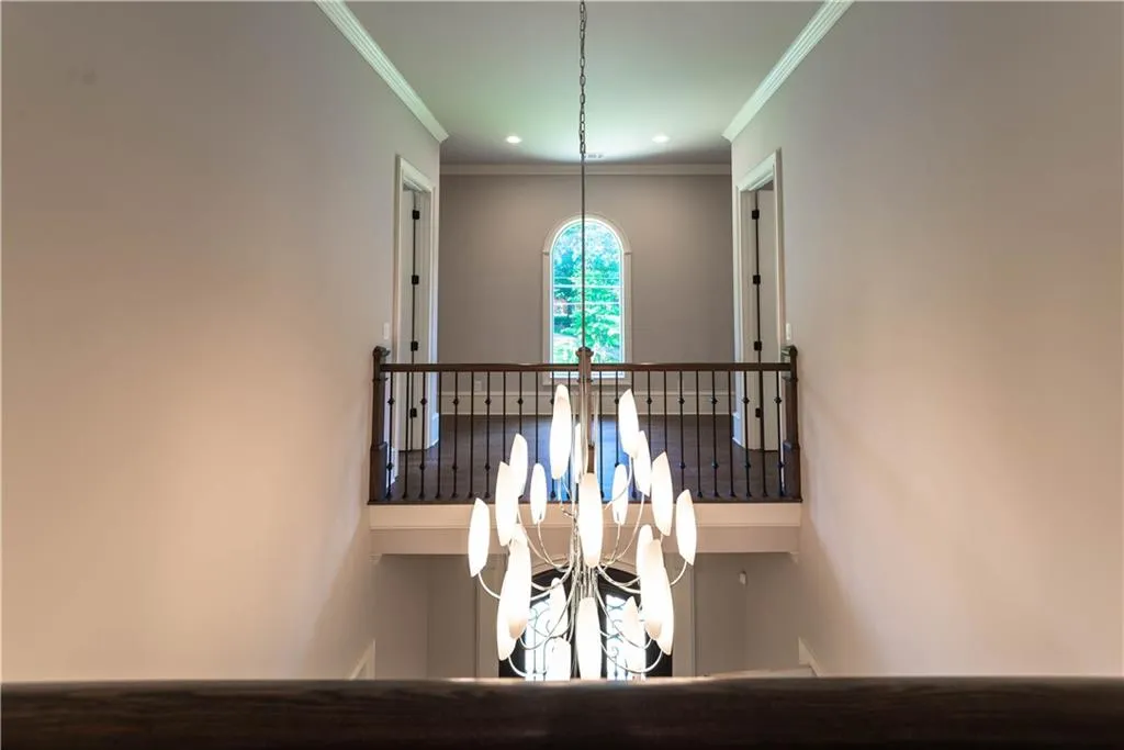 9215 Huntcliff Trace, Sandy Springs, Georgia 30350, 5 Bedrooms Bedrooms, ,4 BathroomsBathrooms,Residential,Sold,9215 Huntcliff Trace,6823796