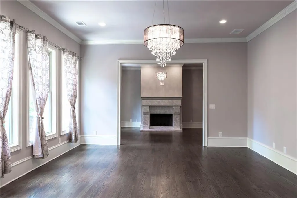 9215 Huntcliff Trace, Sandy Springs, Georgia 30350, 5 Bedrooms Bedrooms, ,4 BathroomsBathrooms,Residential,Sold,9215 Huntcliff Trace,6823796