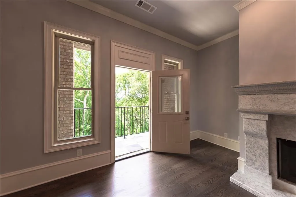 9215 Huntcliff Trace, Sandy Springs, Georgia 30350, 5 Bedrooms Bedrooms, ,4 BathroomsBathrooms,Residential,Sold,9215 Huntcliff Trace,6823796