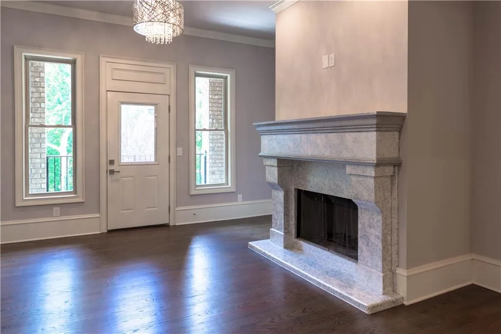9215 Huntcliff Trace, Sandy Springs, Georgia 30350, 5 Bedrooms Bedrooms, ,4 BathroomsBathrooms,Residential,Sold,9215 Huntcliff Trace,6823796