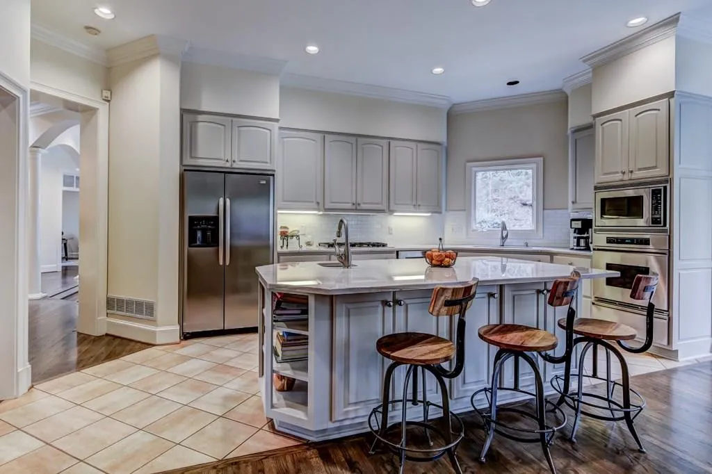 100 Parc Du Chateau, Atlanta, Georgia 30327, 4 Bedrooms Bedrooms, ,4 BathroomsBathrooms,Residential,Sold,100 Parc Du Chateau,5821193