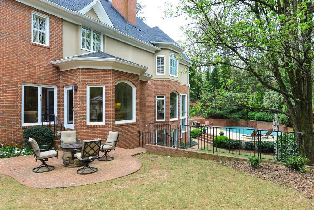 100 Parc Du Chateau, Atlanta, Georgia 30327, 4 Bedrooms Bedrooms, ,4 BathroomsBathrooms,Residential,Sold,100 Parc Du Chateau,5821193