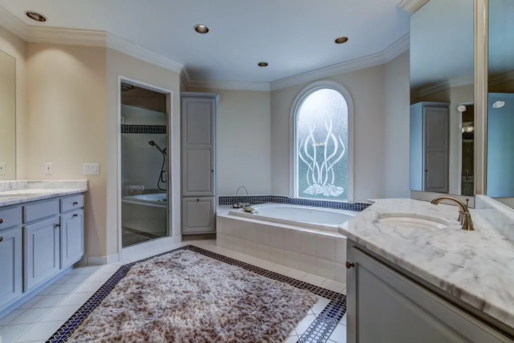 100 Parc Du Chateau, Atlanta, Georgia 30327, 4 Bedrooms Bedrooms, ,4 BathroomsBathrooms,Residential,Sold,100 Parc Du Chateau,5821193