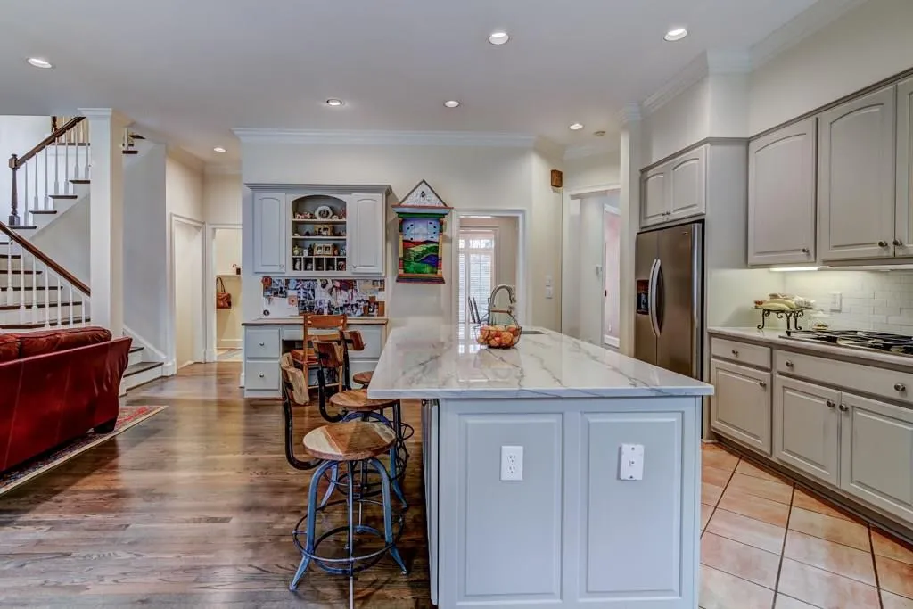 100 Parc Du Chateau, Atlanta, Georgia 30327, 4 Bedrooms Bedrooms, ,4 BathroomsBathrooms,Residential,Sold,100 Parc Du Chateau,5821193