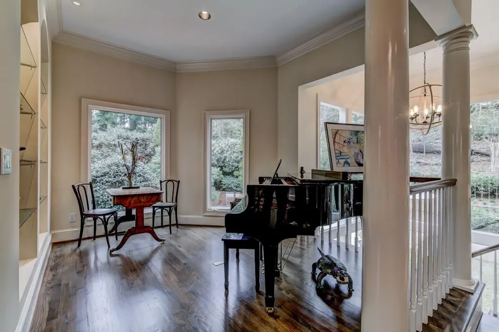 100 Parc Du Chateau, Atlanta, Georgia 30327, 4 Bedrooms Bedrooms, ,4 BathroomsBathrooms,Residential,Sold,100 Parc Du Chateau,5821193