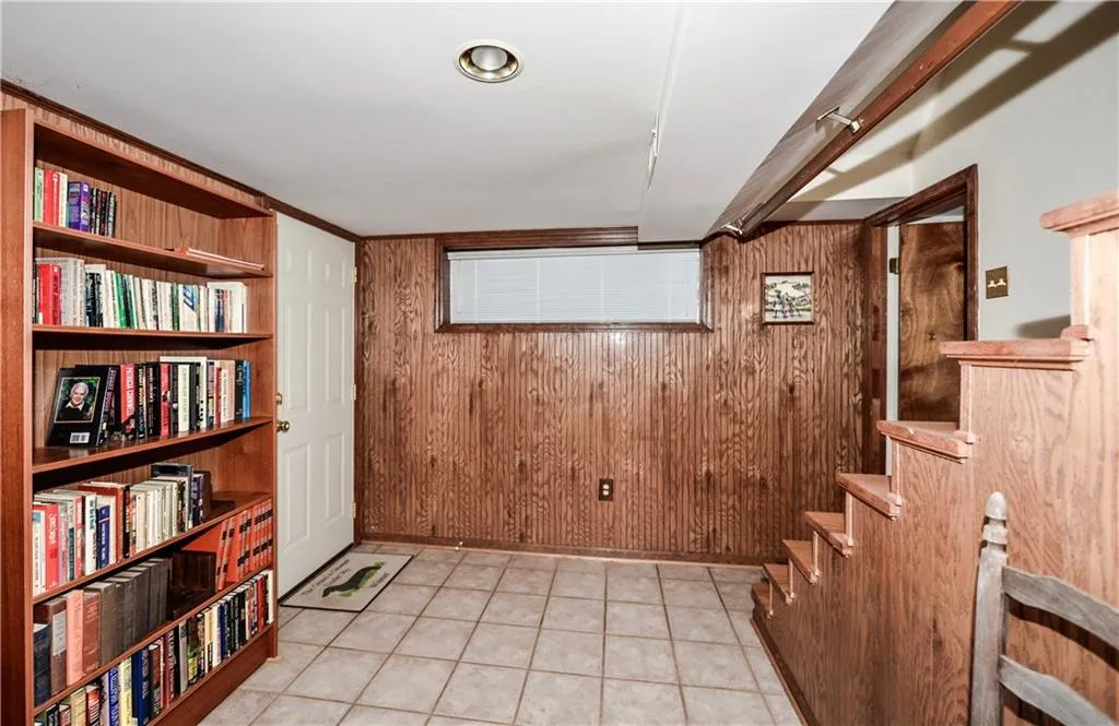 77 Long Island Place, Sandy Springs, Georgia 30328, 4 Bedrooms Bedrooms, ,2 BathroomsBathrooms,Residential,Sold,77 Long Island Place,5778227