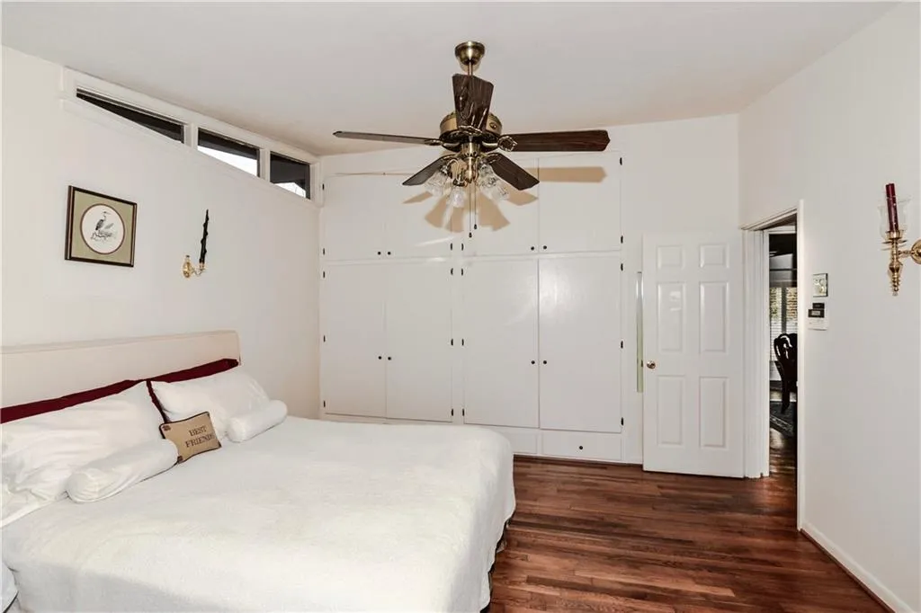 77 Long Island Place, Sandy Springs, Georgia 30328, 4 Bedrooms Bedrooms, ,2 BathroomsBathrooms,Residential,Sold,77 Long Island Place,5778227