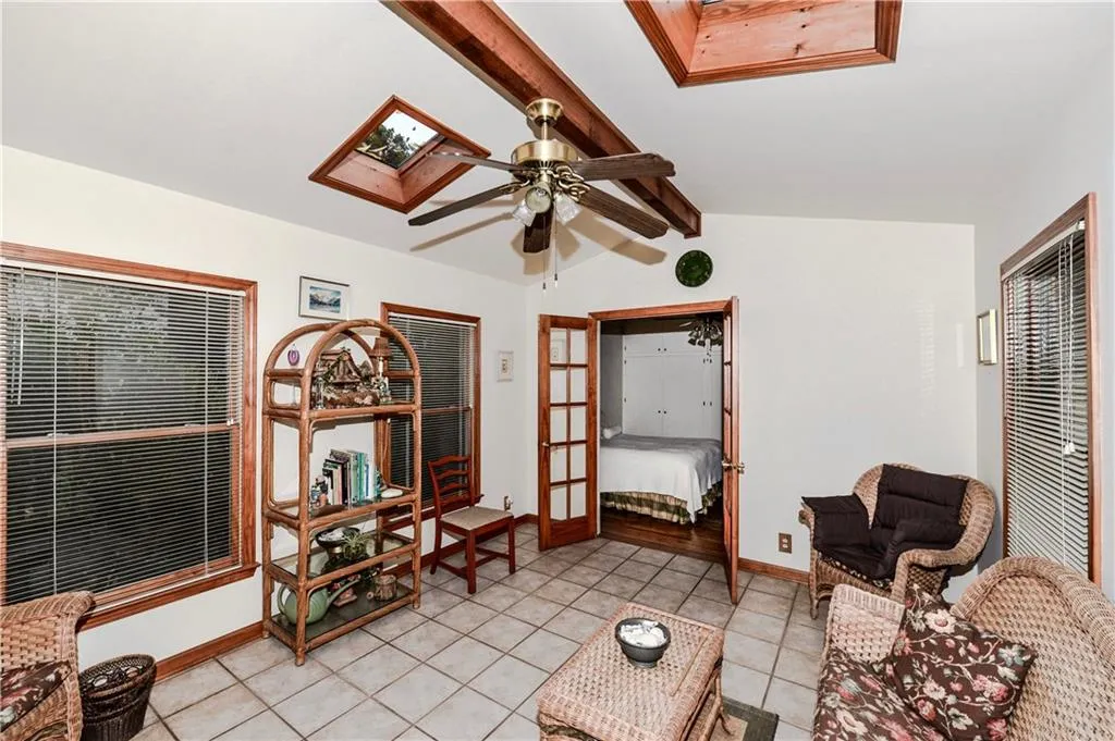 77 Long Island Place, Sandy Springs, Georgia 30328, 4 Bedrooms Bedrooms, ,2 BathroomsBathrooms,Residential,Sold,77 Long Island Place,5778227