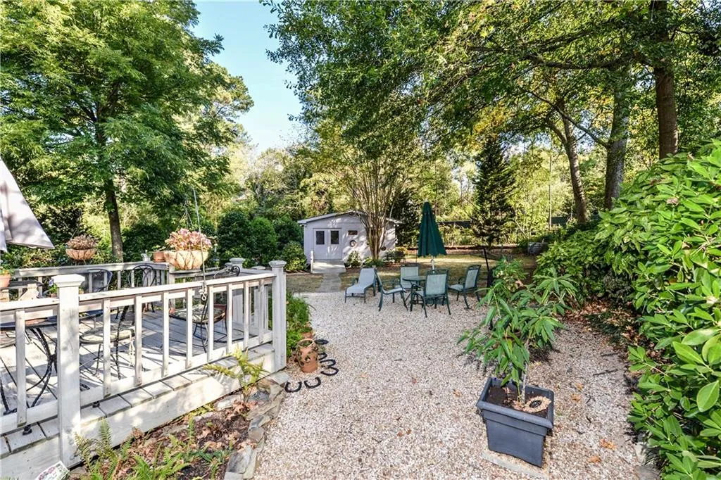 77 Long Island Place, Sandy Springs, Georgia 30328, 4 Bedrooms Bedrooms, ,2 BathroomsBathrooms,Residential,Sold,77 Long Island Place,5778227