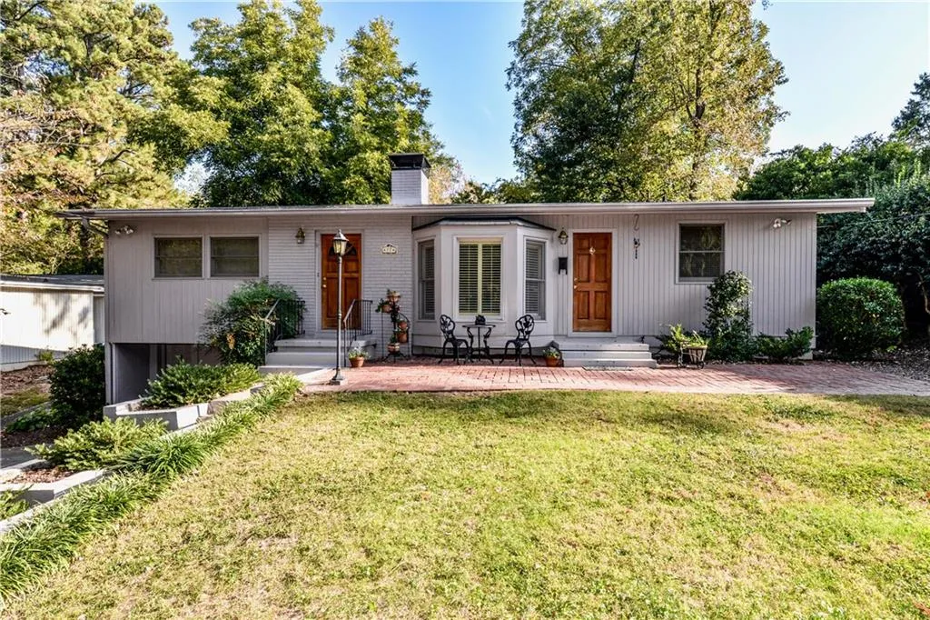 77 Long Island Place, Sandy Springs, Georgia 30328, 4 Bedrooms Bedrooms, ,2 BathroomsBathrooms,Residential,Sold,77 Long Island Place,5778227