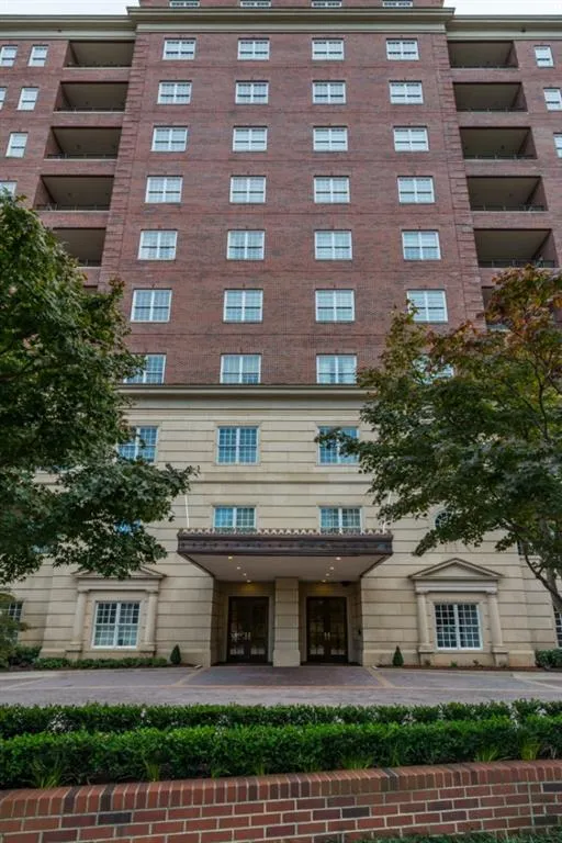 3657 Peachtree Road Unit 5bc, Atlanta, Georgia 30319, 2 Bedrooms Bedrooms, ,2 BathroomsBathrooms,Residential,Sold,3657 Peachtree Road Unit 5bc,5767160