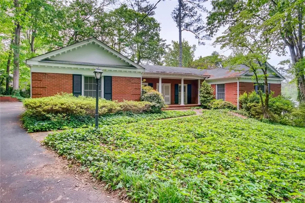 6900 Brandon Mill Road, Sandy Springs, Georgia 30328, 3 Bedrooms Bedrooms, ,2 BathroomsBathrooms,Residential,Sold,6900 Brandon Mill Road,6723810