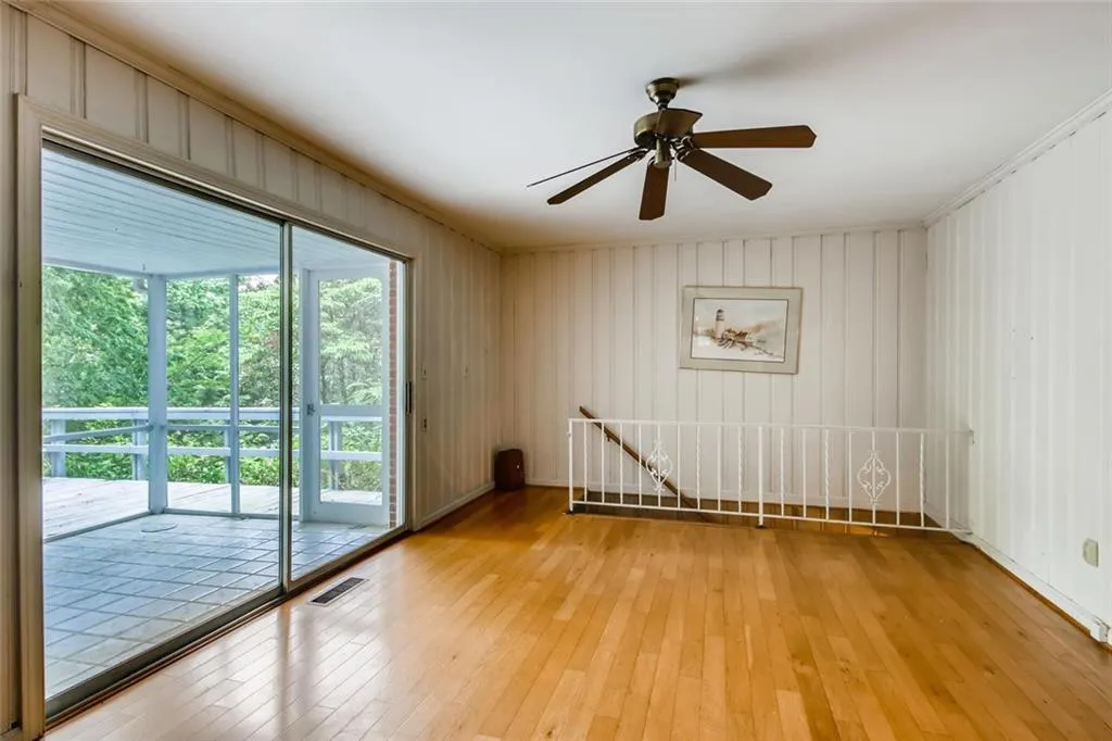 6900 Brandon Mill Road, Sandy Springs, Georgia 30328, 3 Bedrooms Bedrooms, ,2 BathroomsBathrooms,Residential,Sold,6900 Brandon Mill Road,6723810