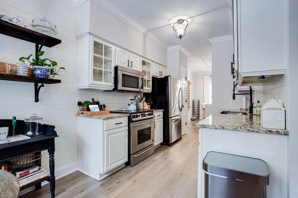 1160 Windsor Parkway Unit 10, Atlanta, Georgia 30319, 2 Bedrooms Bedrooms, ,2 BathroomsBathrooms,Residential,Sold,1160 Windsor Parkway Unit 10,7078884