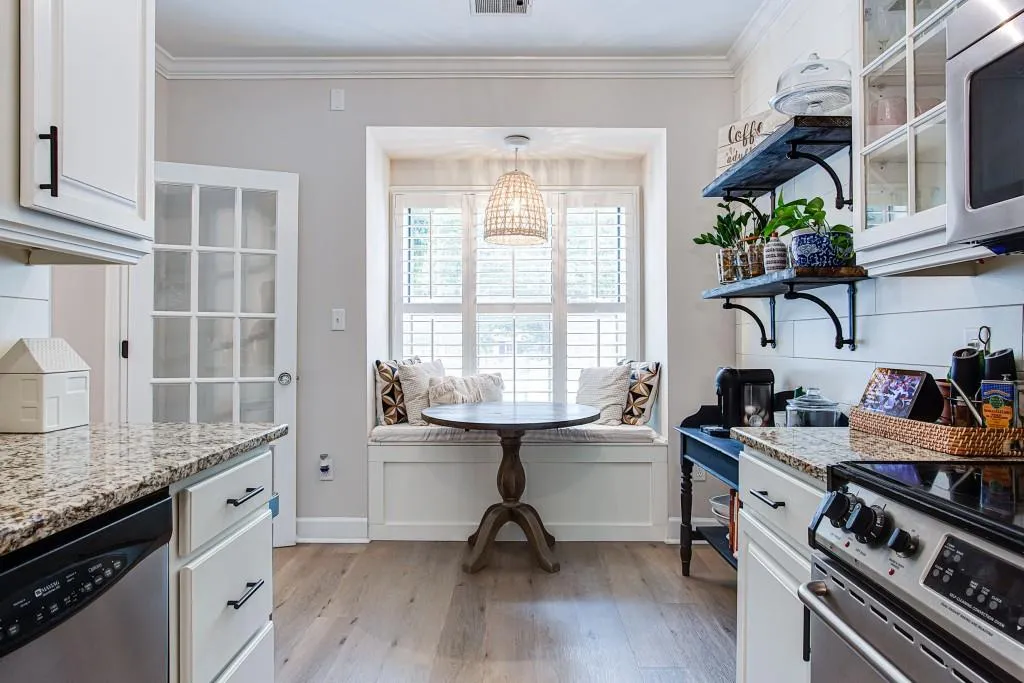 1160 Windsor Parkway Unit 10, Atlanta, Georgia 30319, 2 Bedrooms Bedrooms, ,2 BathroomsBathrooms,Residential,Sold,1160 Windsor Parkway Unit 10,7078884