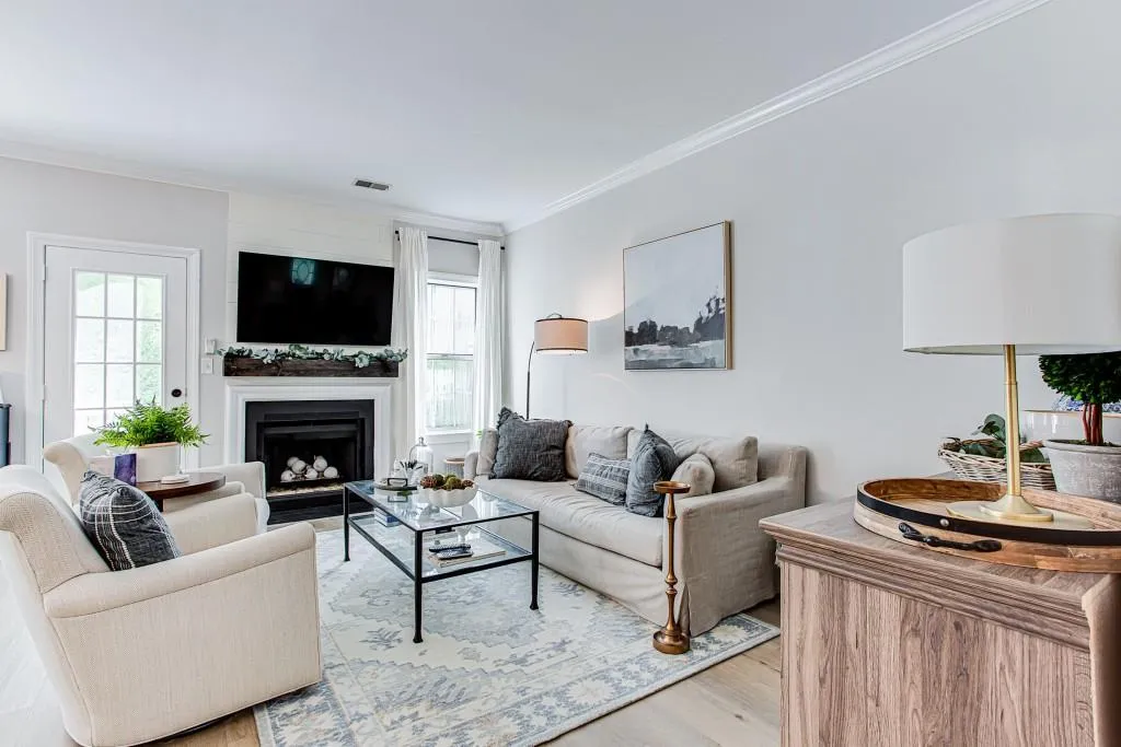 1160 Windsor Parkway Unit 10, Atlanta, Georgia 30319, 2 Bedrooms Bedrooms, ,2 BathroomsBathrooms,Residential,Sold,1160 Windsor Parkway Unit 10,7078884