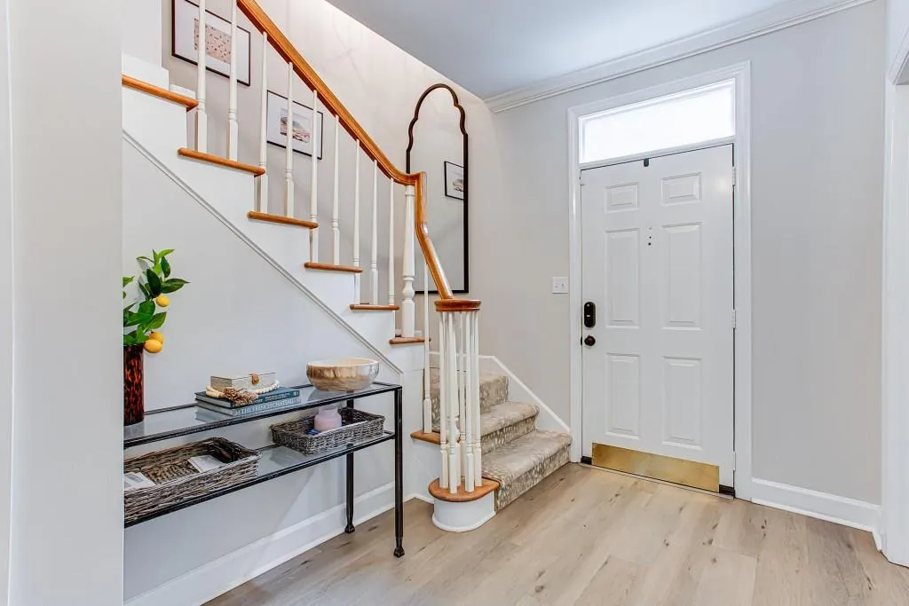 1160 Windsor Parkway Unit 10, Atlanta, Georgia 30319, 2 Bedrooms Bedrooms, ,2 BathroomsBathrooms,Residential,Sold,1160 Windsor Parkway Unit 10,7078884