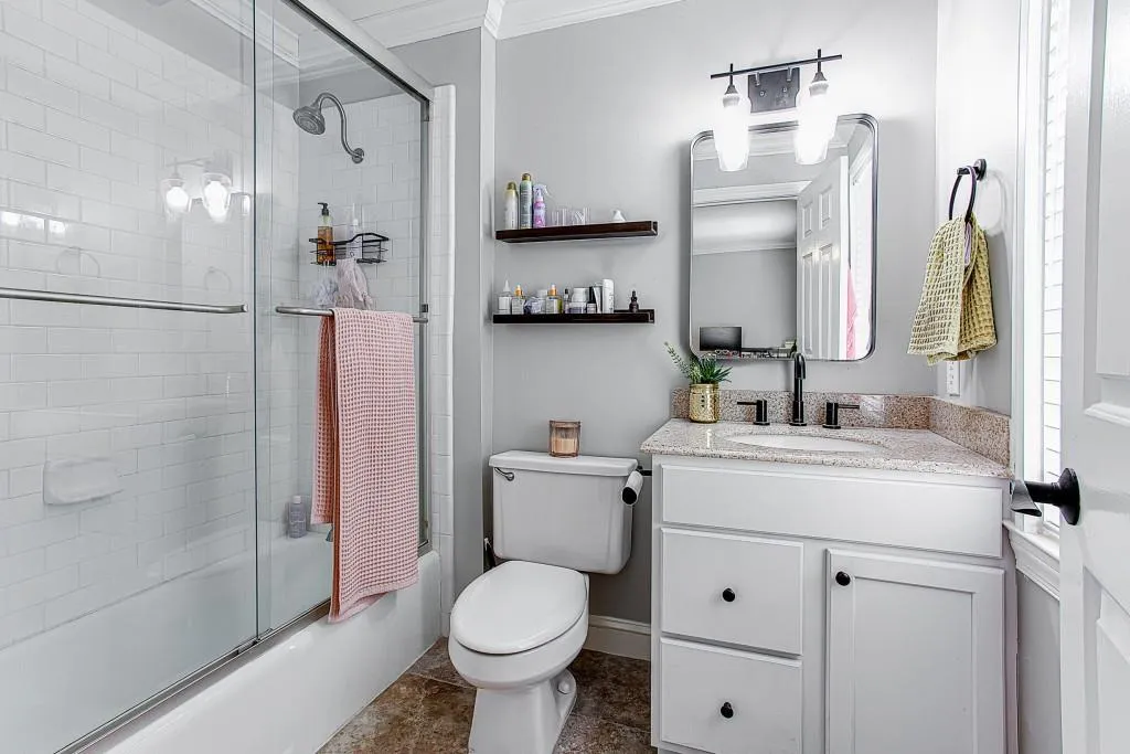 1160 Windsor Parkway Unit 10, Atlanta, Georgia 30319, 2 Bedrooms Bedrooms, ,2 BathroomsBathrooms,Residential,Sold,1160 Windsor Parkway Unit 10,7078884