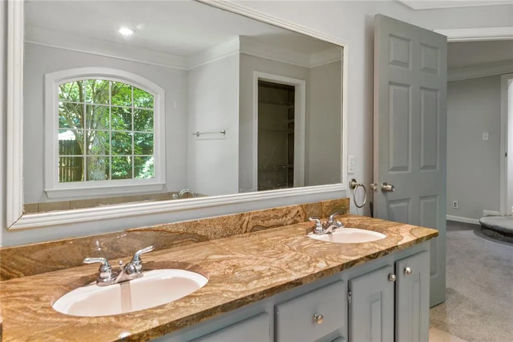 159 Cromwell Road, Atlanta, Georgia 30328, 3 Bedrooms Bedrooms, ,3 BathroomsBathrooms,Residential,Sold,159 Cromwell Road,6935450 159 Cromwell Road, Atlanta, Georgia 30328, 3 Bedrooms Bedrooms, ,3 BathroomsBathrooms,Residential,Sold,159 Cromwell Road,6935450