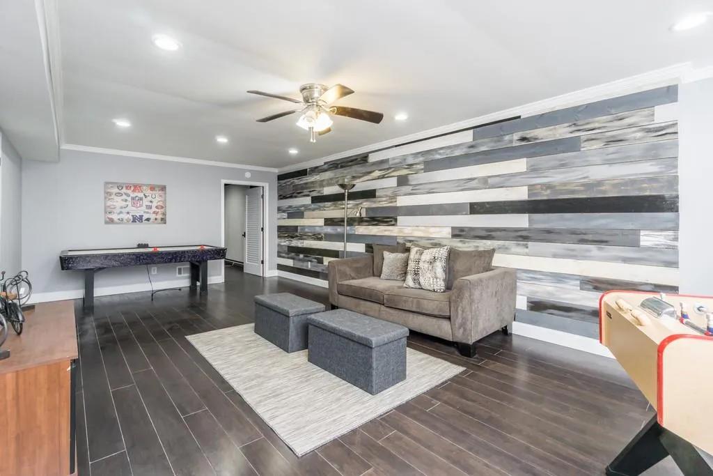 5310 Mount Vernon Parkway, Sandy Springs, Georgia 30327, 4 Bedrooms Bedrooms, ,4 BathroomsBathrooms,Residential,Sold,5310 Mount Vernon Parkway,6595612