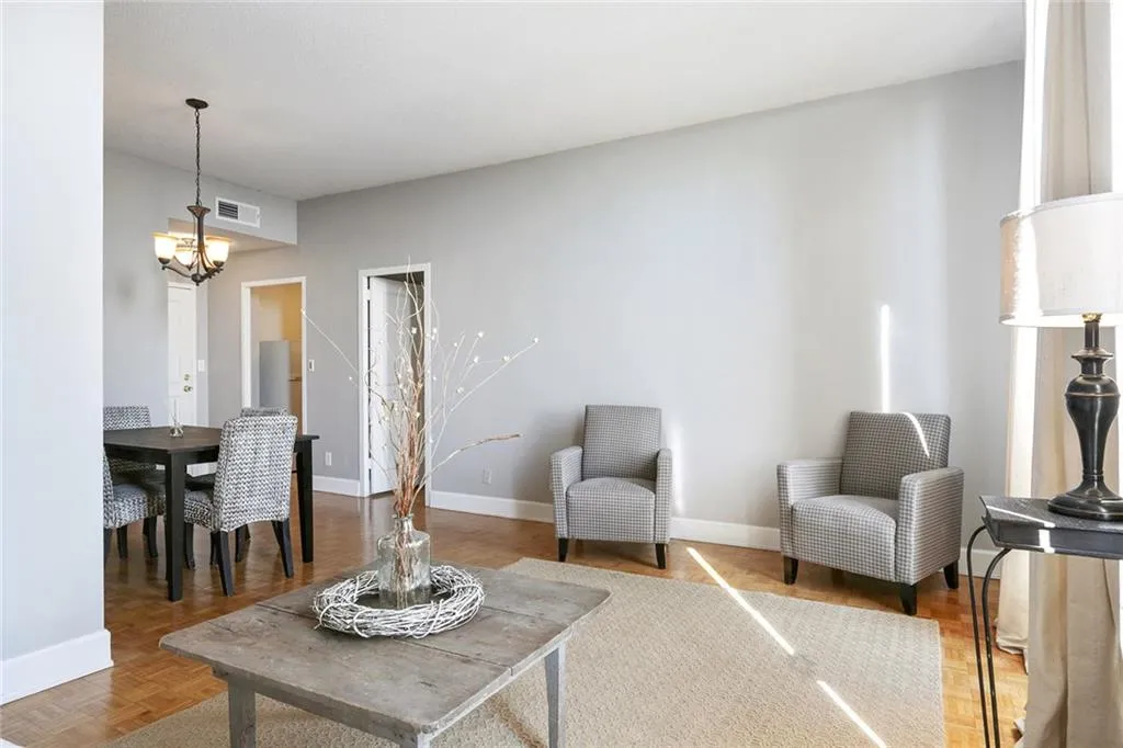 3060 Pharr Court North Nw Unit 711, Atlanta, Georgia 30305, 2 Bedrooms Bedrooms, ,1 BathroomBathrooms,Residential,Sold,3060 Pharr Court North Nw Unit 711,5771252