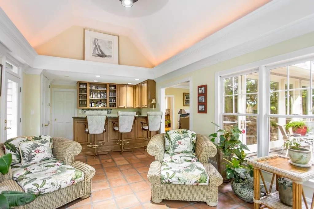 8975 River Run, Sandy Springs, Georgia 30350, 4 Bedrooms Bedrooms, ,3 BathroomsBathrooms,Residential,Sold,8975 River Run,6027436