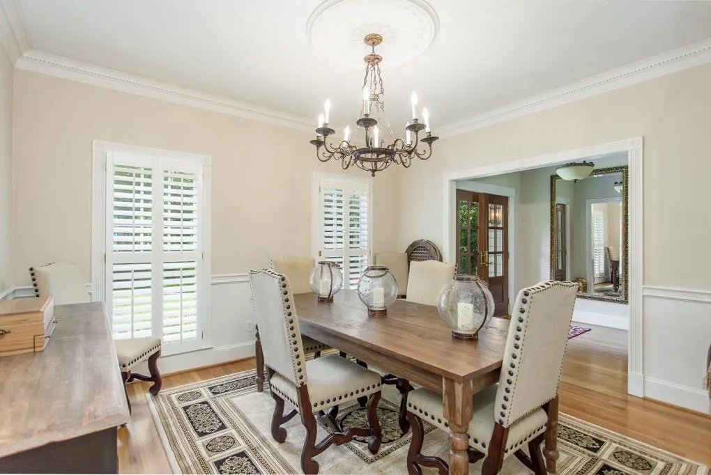 8975 River Run, Sandy Springs, Georgia 30350, 4 Bedrooms Bedrooms, ,3 BathroomsBathrooms,Residential,Sold,8975 River Run,6027436