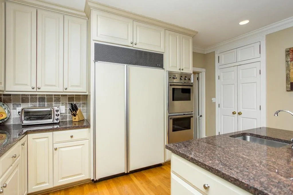 8975 River Run, Sandy Springs, Georgia 30350, 4 Bedrooms Bedrooms, ,3 BathroomsBathrooms,Residential,Sold,8975 River Run,6027436