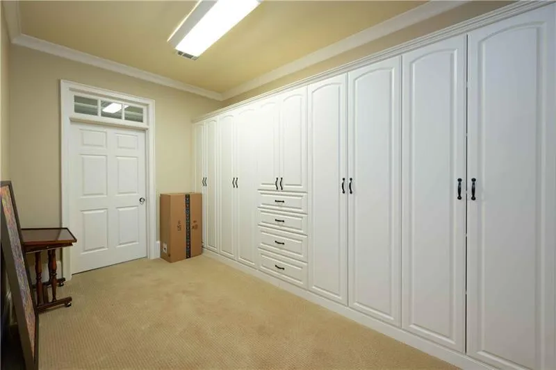 240 Trimble Crest Drive, Atlanta, Georgia 30342, 6 Bedrooms Bedrooms, ,5 BathroomsBathrooms,Residential,Sold,240 Trimble Crest Drive,7367471