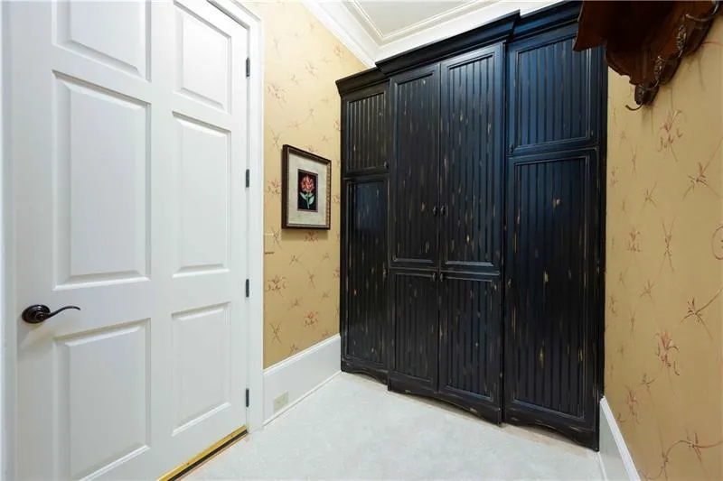 240 Trimble Crest Drive, Atlanta, Georgia 30342, 6 Bedrooms Bedrooms, ,5 BathroomsBathrooms,Residential,Sold,240 Trimble Crest Drive,7367471