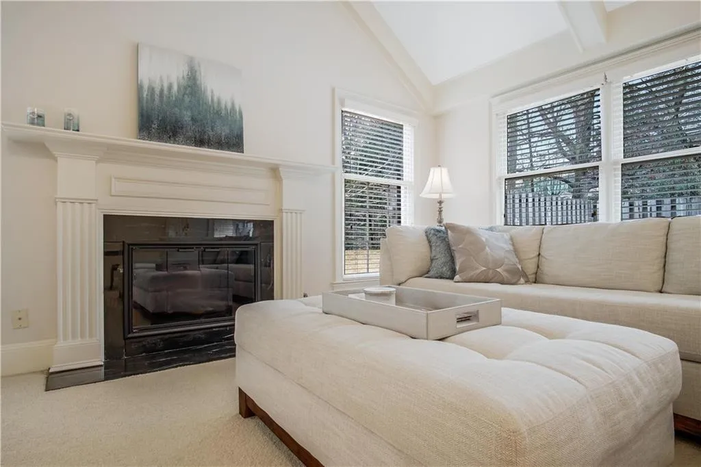 155 Brantley Road, Sandy Springs, Georgia 30350, 2 Bedrooms Bedrooms, ,2 BathroomsBathrooms,Residential,Sold,155 Brantley Road,6831494
