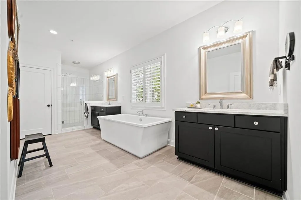 2053 Wheaton Way, Atlanta, Georgia 30328, 4 Bedrooms Bedrooms, ,4 BathroomsBathrooms,Residential,Sold,2053 Wheaton Way,7465942