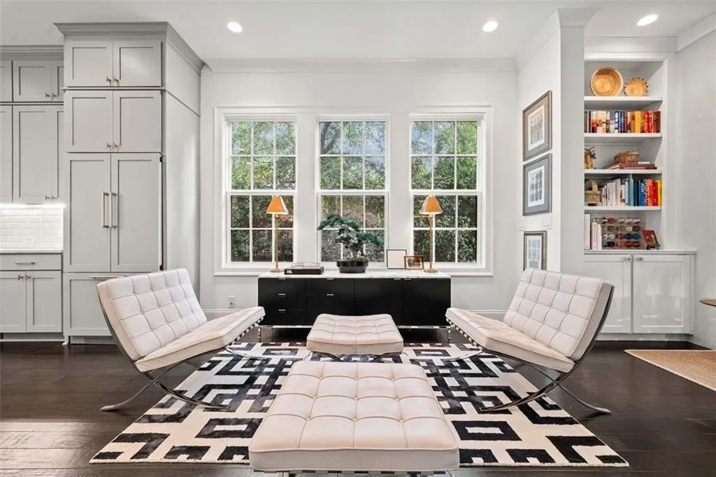 2053 Wheaton Way, Atlanta, Georgia 30328, 4 Bedrooms Bedrooms, ,4 BathroomsBathrooms,Residential,Sold,2053 Wheaton Way,7465942