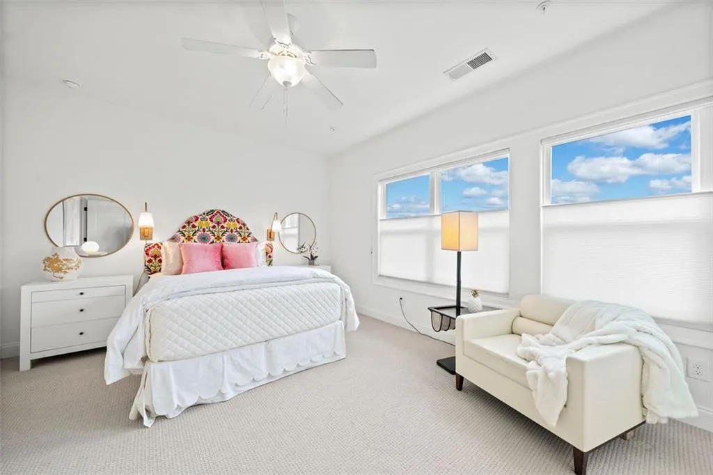 2053 Wheaton Way, Atlanta, Georgia 30328, 4 Bedrooms Bedrooms, ,4 BathroomsBathrooms,Residential,Sold,2053 Wheaton Way,7465942