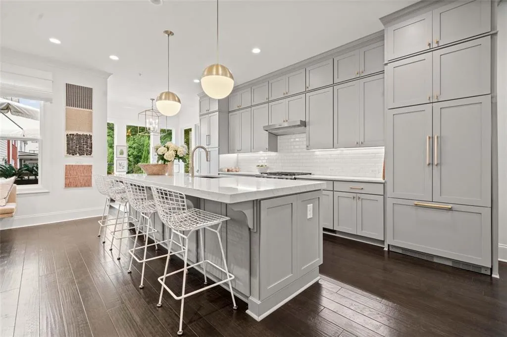 2053 Wheaton Way, Atlanta, Georgia 30328, 4 Bedrooms Bedrooms, ,4 BathroomsBathrooms,Residential,Sold,2053 Wheaton Way,7465942