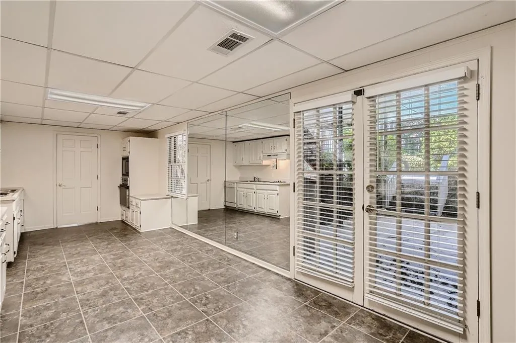 235 Landfall Road, Sandy Springs, Georgia 30328, 6 Bedrooms Bedrooms, ,4 BathroomsBathrooms,Residential,Sold,235 Landfall Road,7006884