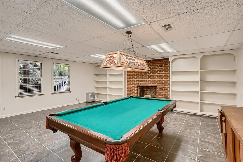 235 Landfall Road, Sandy Springs, Georgia 30328, 6 Bedrooms Bedrooms, ,4 BathroomsBathrooms,Residential,Sold,235 Landfall Road,7006884