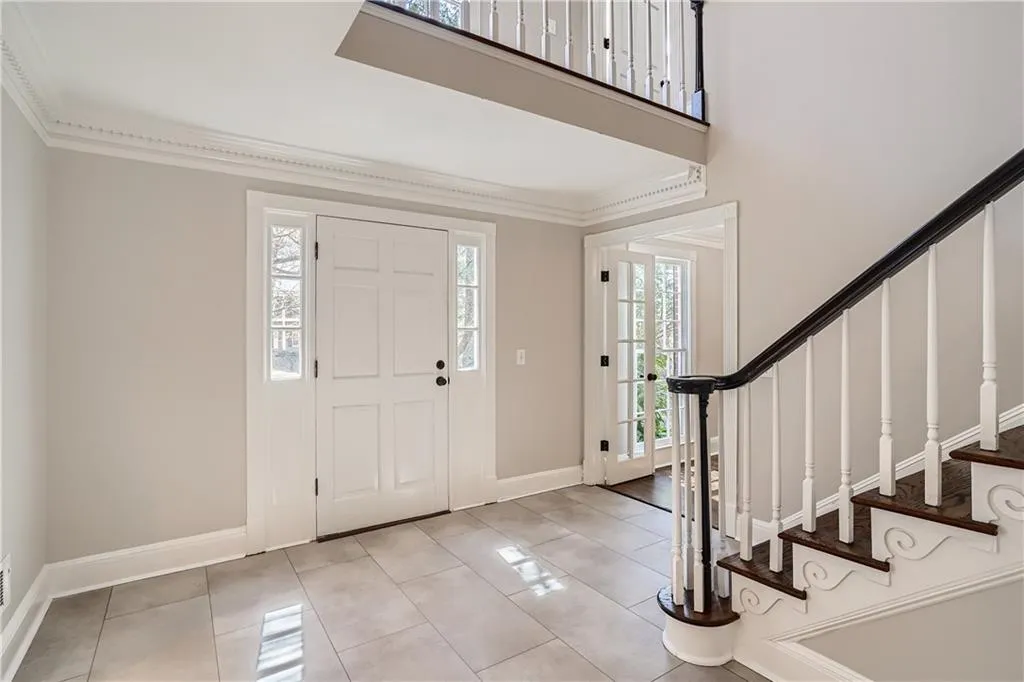 235 Landfall Road, Sandy Springs, Georgia 30328, 6 Bedrooms Bedrooms, ,4 BathroomsBathrooms,Residential,Sold,235 Landfall Road,7006884