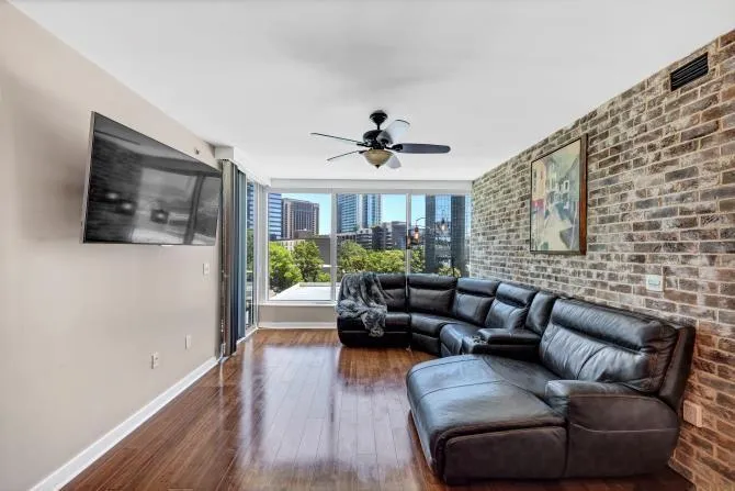 3338 Peachtree Road Ne Unit 508, Atlanta, Georgia 30326, 2 Bedrooms Bedrooms, ,2 BathroomsBathrooms,Residential,For Sale,3338 Peachtree Road Ne Unit 508,7585286