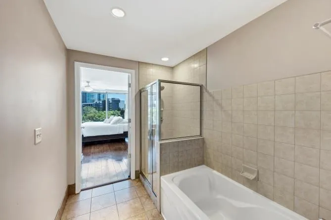 3338 Peachtree Road Ne Unit 508, Atlanta, Georgia 30326, 2 Bedrooms Bedrooms, ,2 BathroomsBathrooms,Residential,For Sale,3338 Peachtree Road Ne Unit 508,7585286