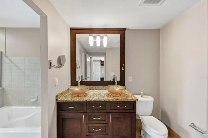 3338 Peachtree Road Ne Unit 508, Atlanta, Georgia 30326, 2 Bedrooms Bedrooms, ,2 BathroomsBathrooms,Residential,For Sale,3338 Peachtree Road Ne Unit 508,7585286