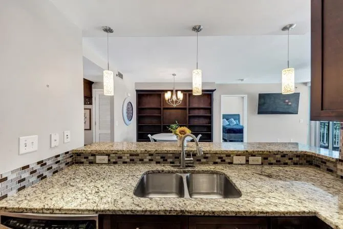 3338 Peachtree Road Ne Unit 508, Atlanta, Georgia 30326, 2 Bedrooms Bedrooms, ,2 BathroomsBathrooms,Residential,For Sale,3338 Peachtree Road Ne Unit 508,7585286