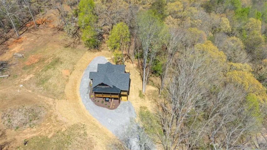 1038 Bluebird Road, Mineral Bluff, Georgia 30559