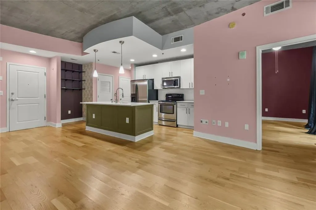 950 Nw W Peachtree Street Nw Unit 410, Atlanta, Georgia 30309, 1 Bedroom Bedrooms, ,1 BathroomBathrooms,Residential,For Sale,950 Nw W Peachtree Street Nw Unit 410,7592725